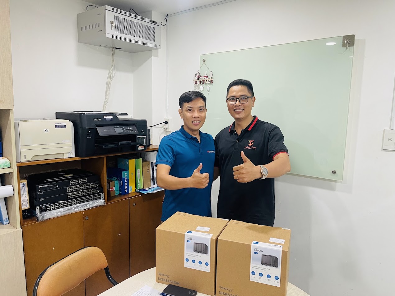 Cụm thiết bị lưu trữ NAS Synology mới được cấu hình thay thế hoàn toàn cho máy chủ server cũ